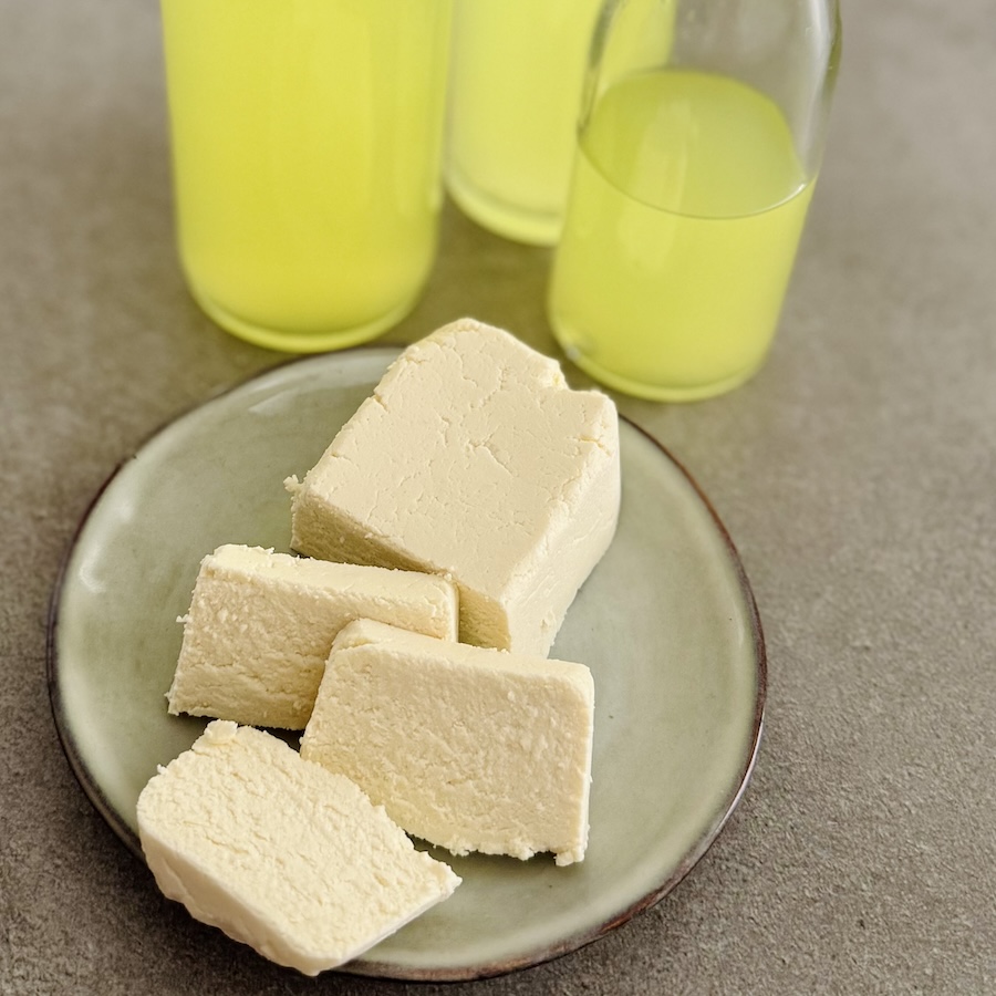 Paneer selbermachen – und gesunde Molke!